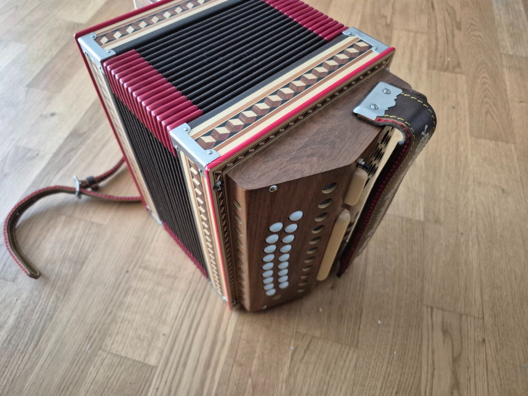 Instruments de musique: Kopfhörer Örgeli - System Leiser – Défectueux à Nottwil par Gorillale 8