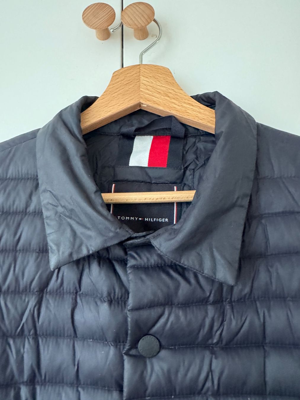Giacche: Tommy Hilfiger Jacker Herren Gr. M – Usato da Turbenthal venduto da Meraki 2