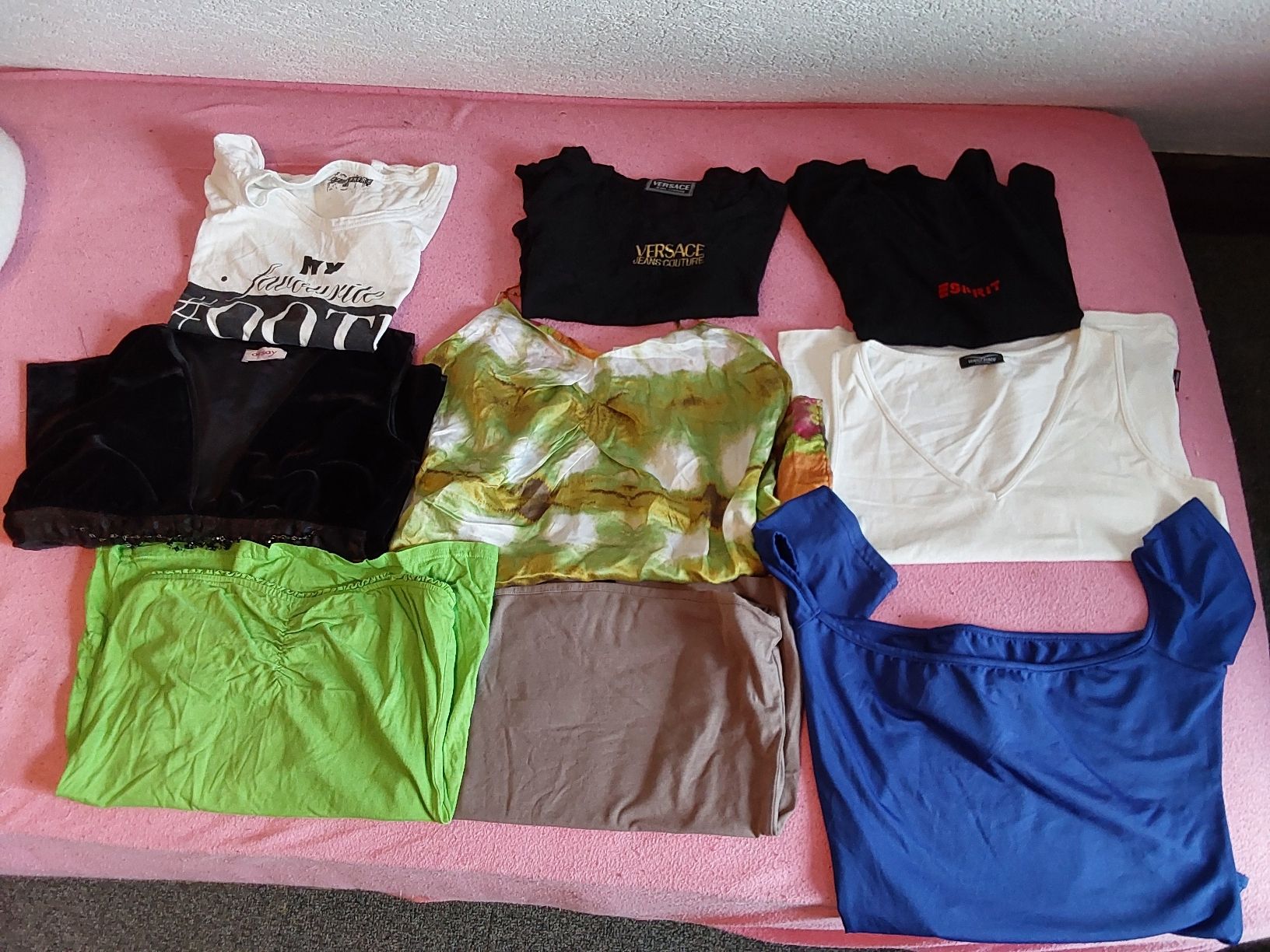 Lotti di vestiti: Buntes grosses Kleiderpaket  M – Usato da Döttingen venduto da Verkauf 2