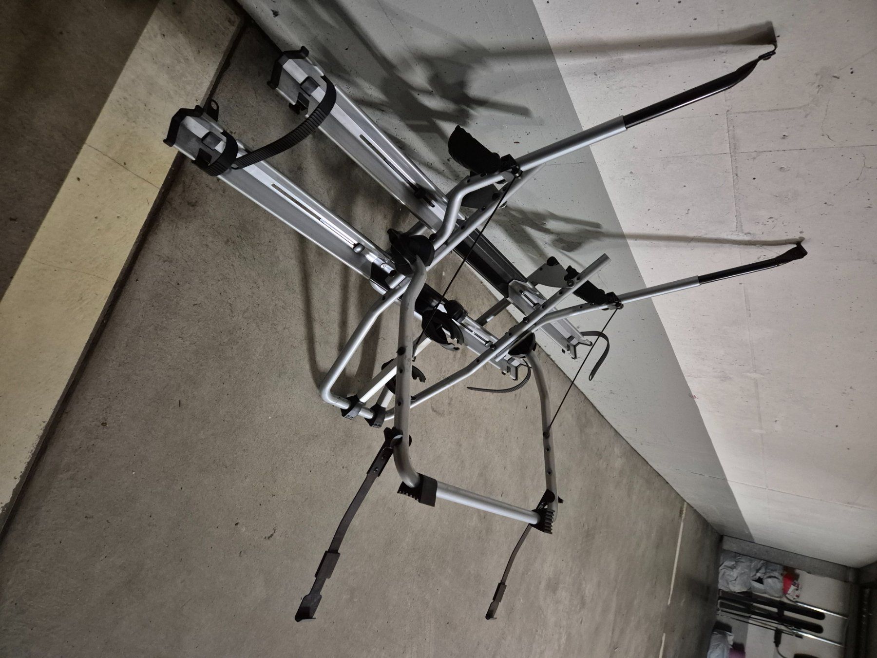 Thule Supporti per biciclette: Fahrradträger THULE – Usato da Zumikon venduto da Nicci6 3