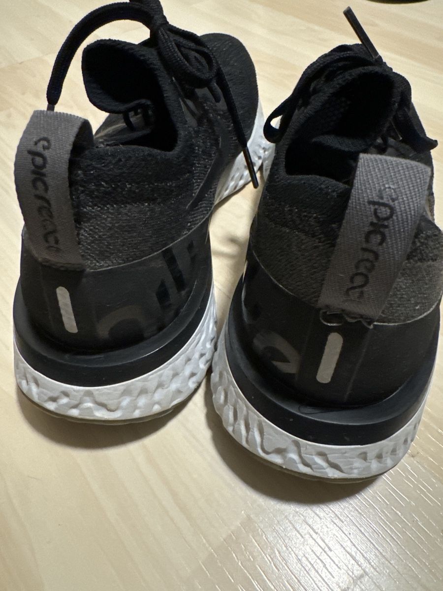 Nike Damenschuhe: Gr.39 Nike Epic React Laufschuhe / Sneaker grau/schwarz – Gebraucht aus Grenchen von Lucy68 3