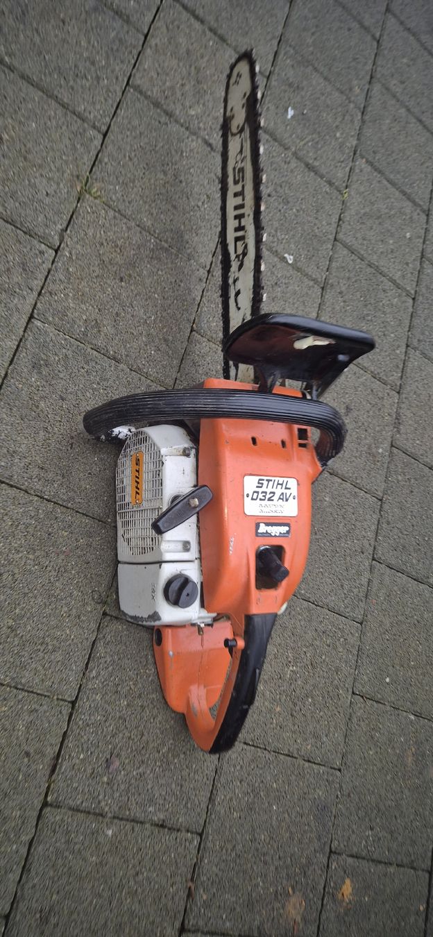 Stihl Sägen: STIHL 032AV – Gebraucht aus Grenchen von Hzpro 1