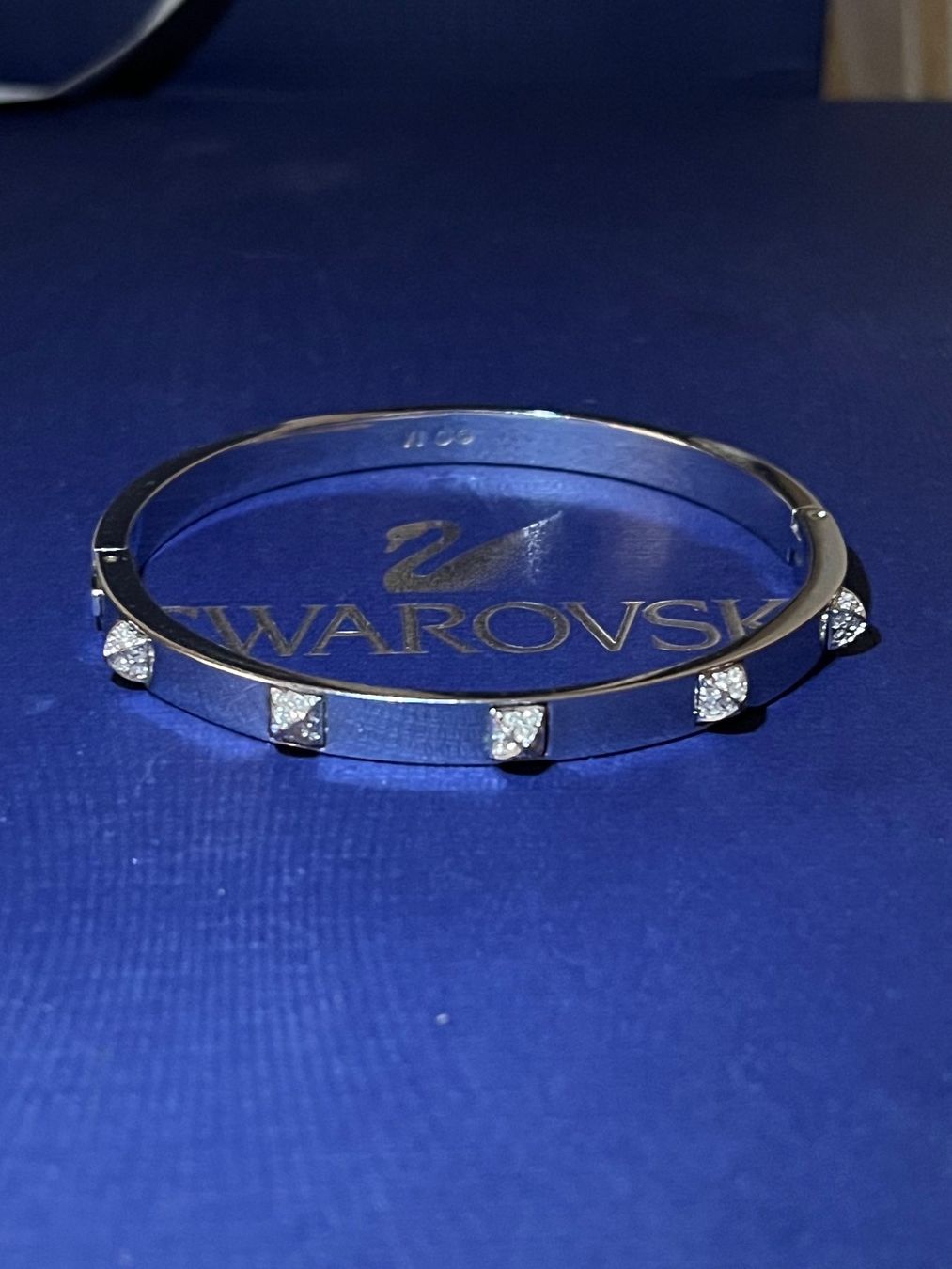 Swarovski Bracciali & Braccialetti: Swarovski Armreif Gr M original – Nuovo (secondo la descrizione) da Kirchleerau venduto da Dalmi220