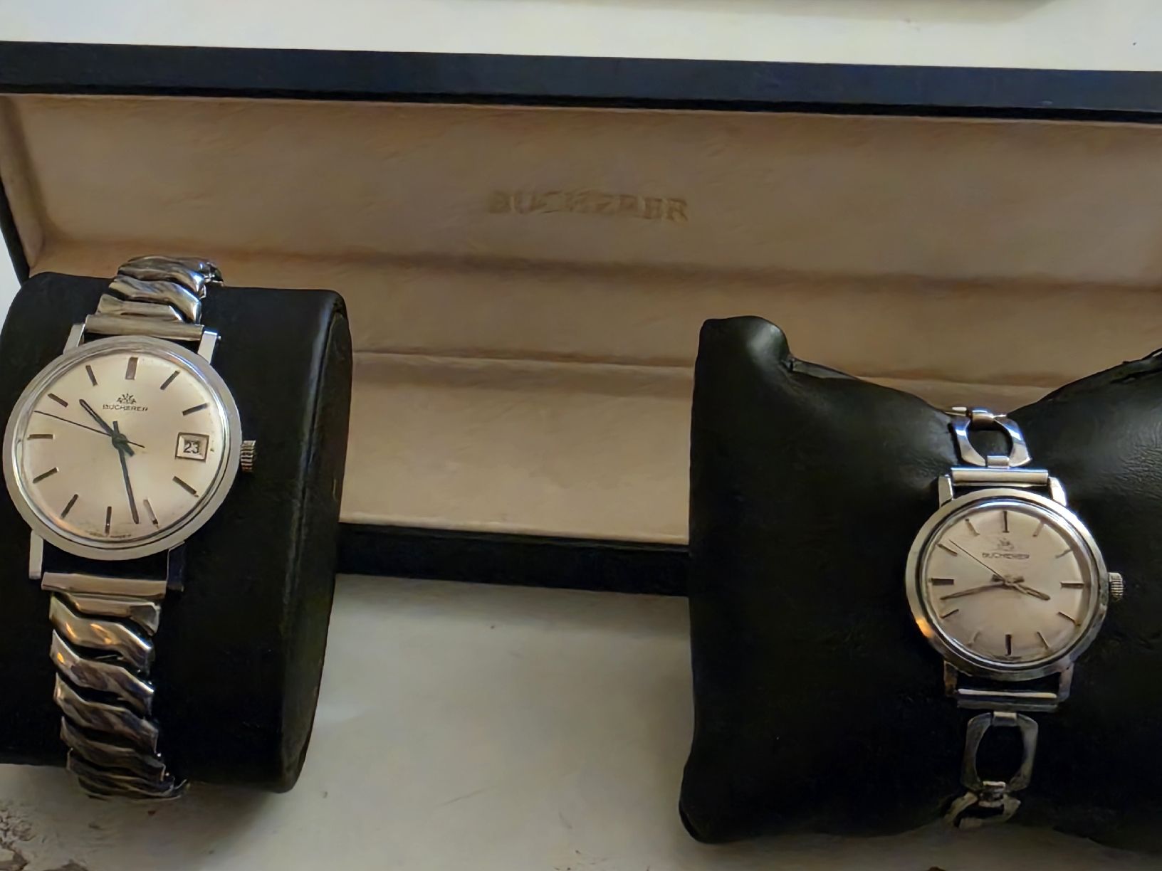 Bucherer Orologi: Montres couple Bucherer – Usato da Neuchâtel venduto da e57_h6y5 2