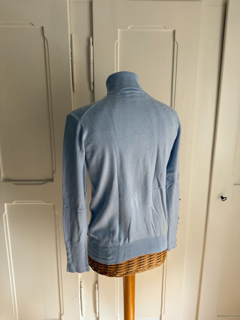 Zara Pulls & Sweat-shirts: ZARA - Feinstrick Rollkragenpullover hellblau L – D'occasion à Zürich par Diazaio 2