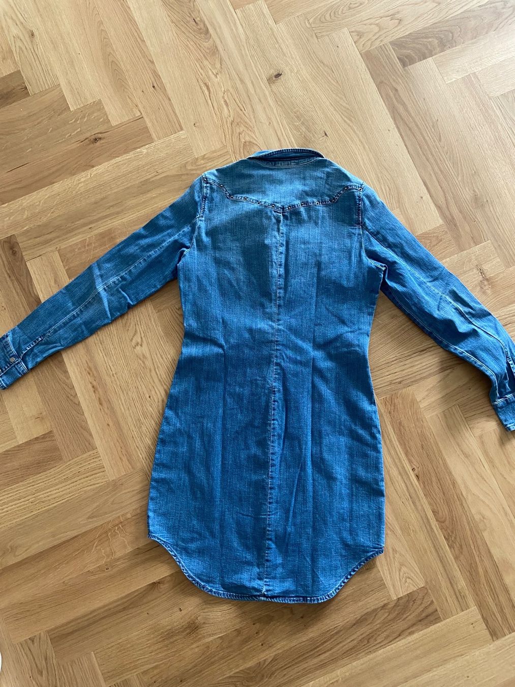 Only Kleider: Jeanskleid von ONLY in Grösse 36 – Gebraucht aus Wohlen AG von Michi761 1