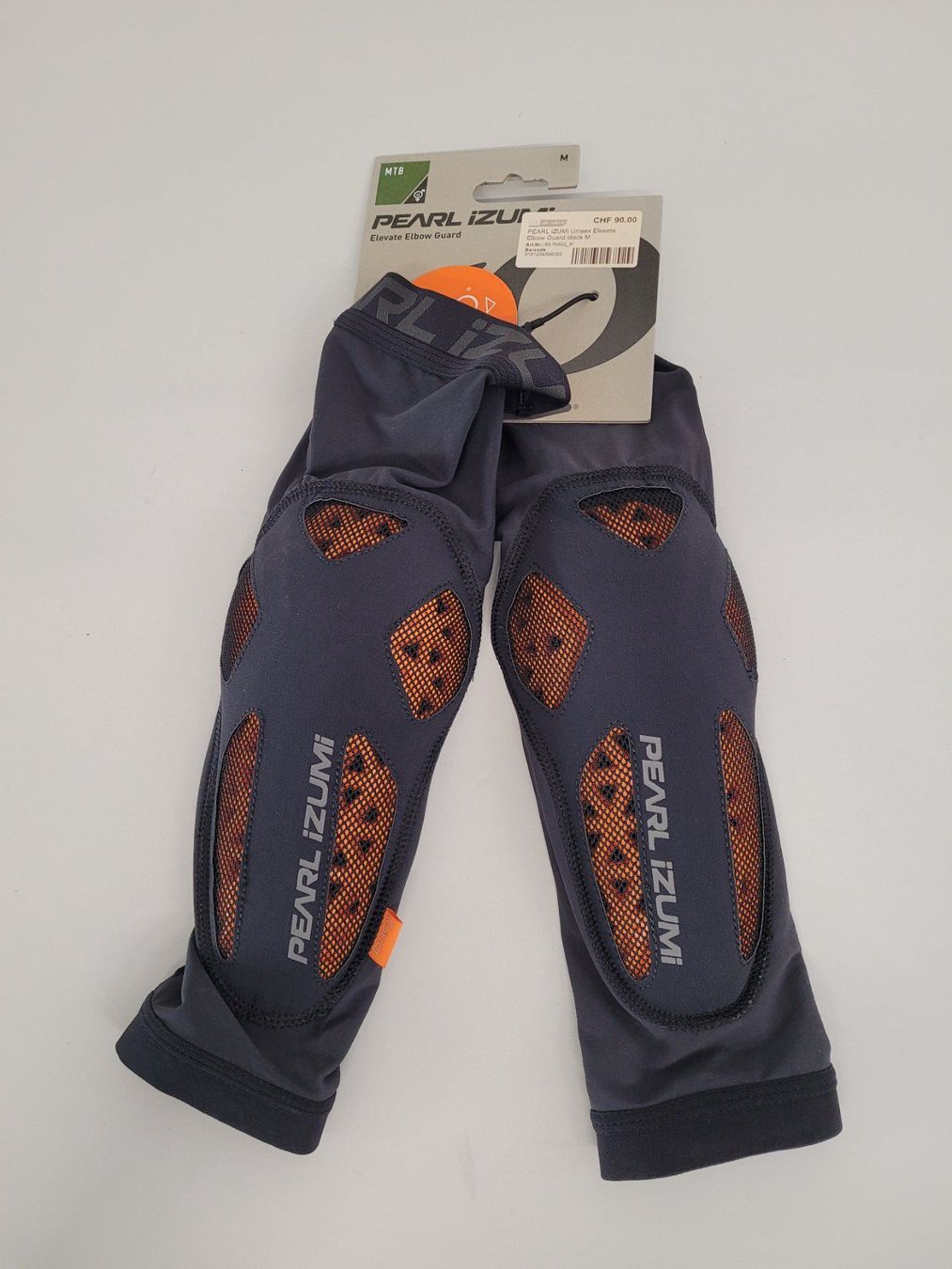 Pearl Izumi Protezioni & Imbottiture: Unisex Elevate Elbow Guard black M – Nuovo e nell'imballaggio originale da Giswil venduto da mai_k7x7