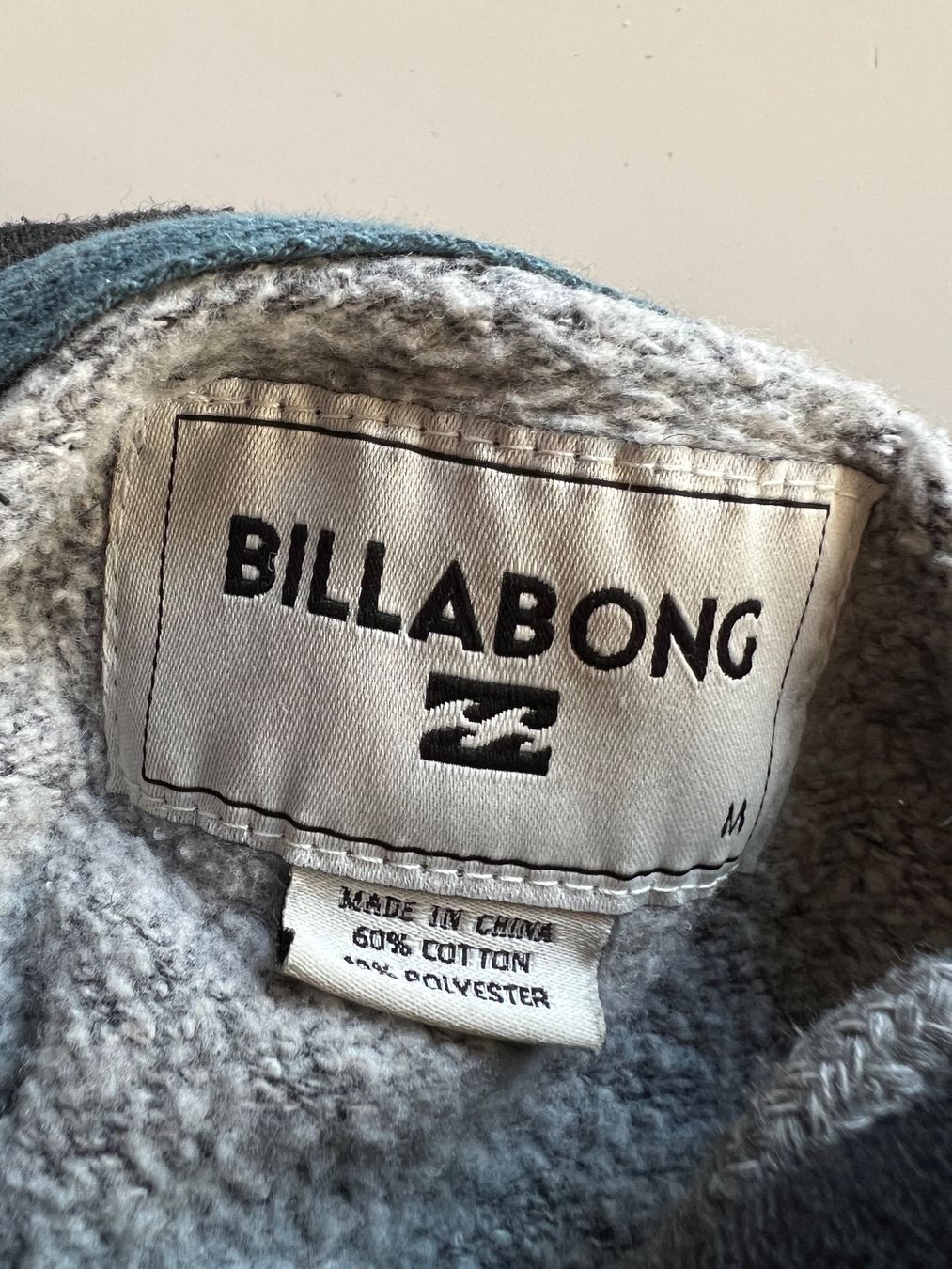 Billabong Pulls & Sweat-shirts: Billabong Hoodie / Pullover – D'occasion à Chexbres par doe_xns6 3