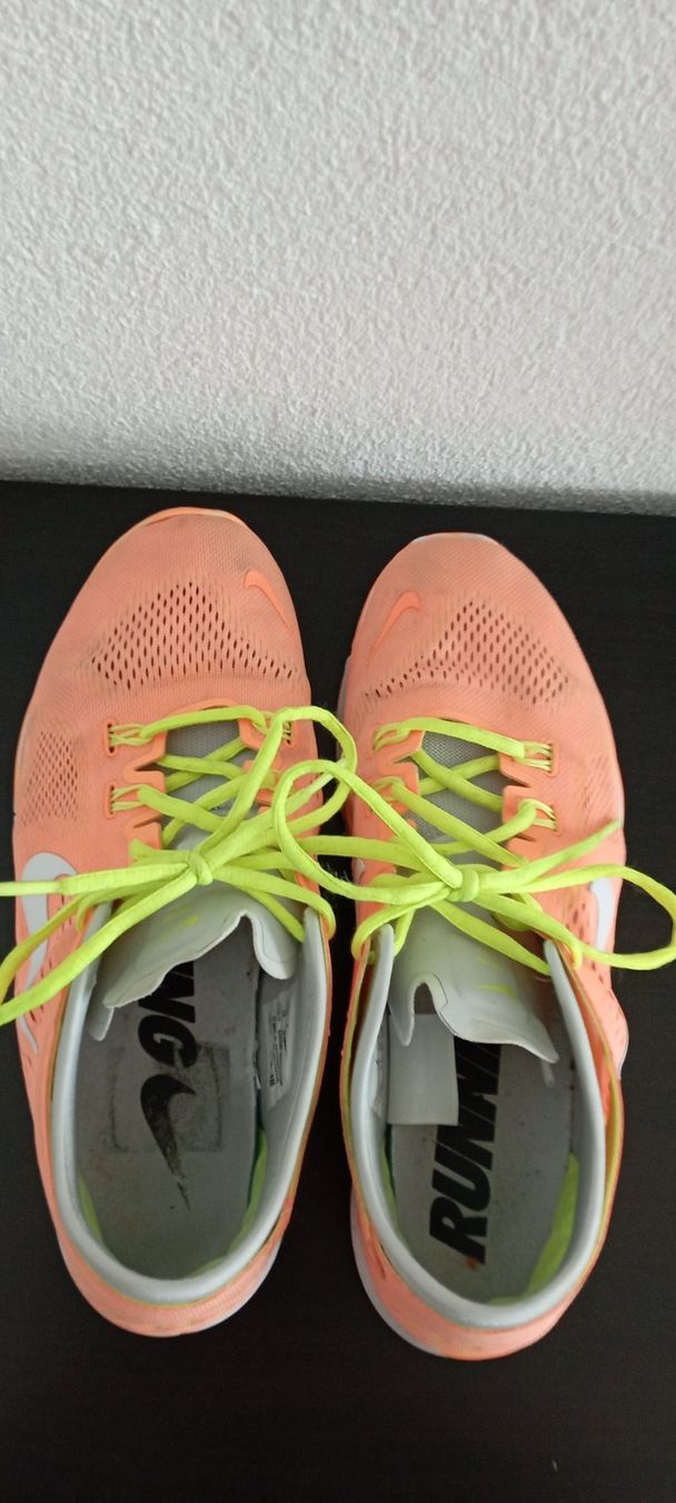 Nike Scarpe da uomo: Nike Free TR Fit 4 – Usato da Allschwil venduto da pri_9lsr