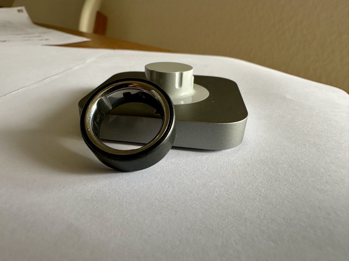 Oura Ringe: Oura Ring 4 – Stealth – Size 6 – Gebraucht aus Zürich von cctsim 4
