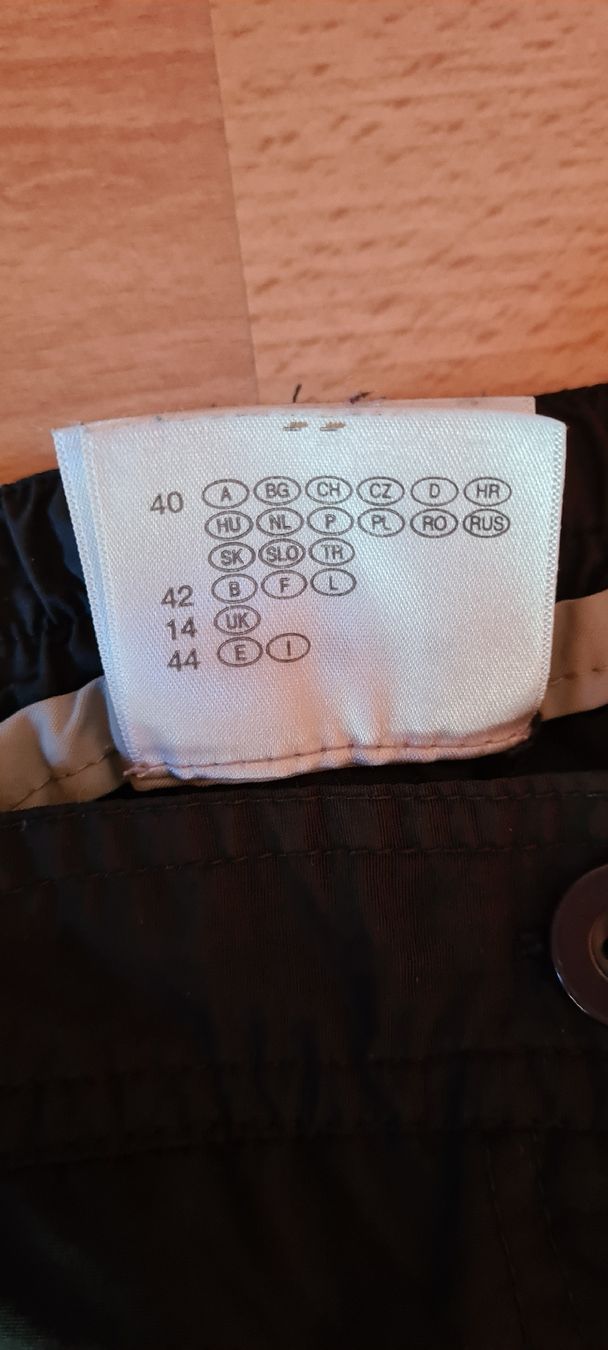 Hosen: Wanderhose Grösse 40 – Gebraucht aus Davos Frauenkirch von Cluetsch 2