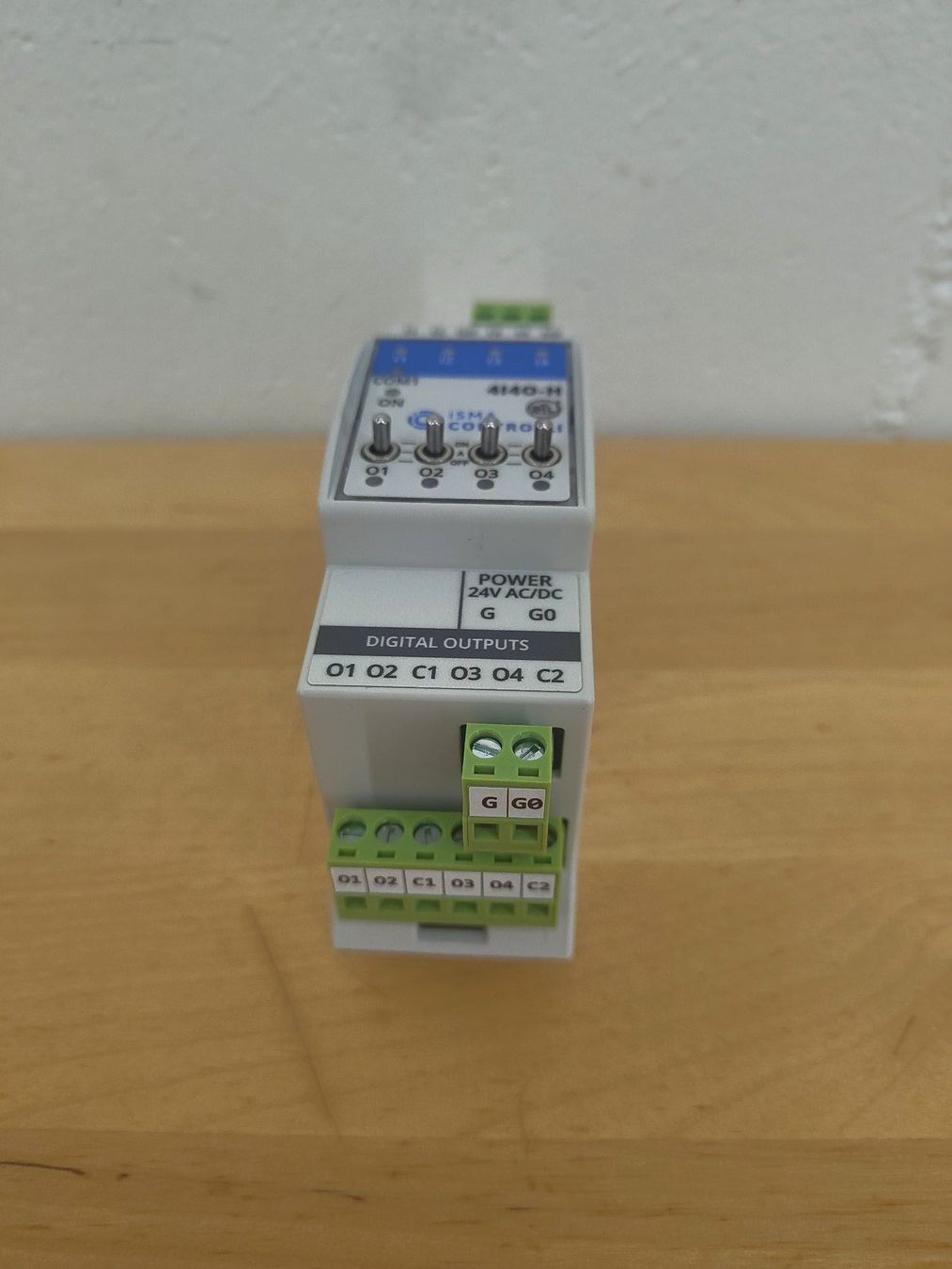 Componenti elettronici: ISMA Controlli iSMA-B-4I4O-H Modul - Neu! – Nuovo e nell'imballaggio originale da Emmenbrücke venduto da BlSi 3
