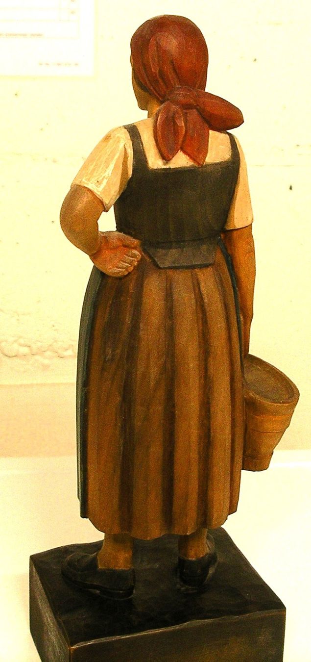Statuette: Bauersfrau, Brienzer SCHnitzerei um 1940 – Usato da Oberhofen am Thunersee venduto da luuping99 3