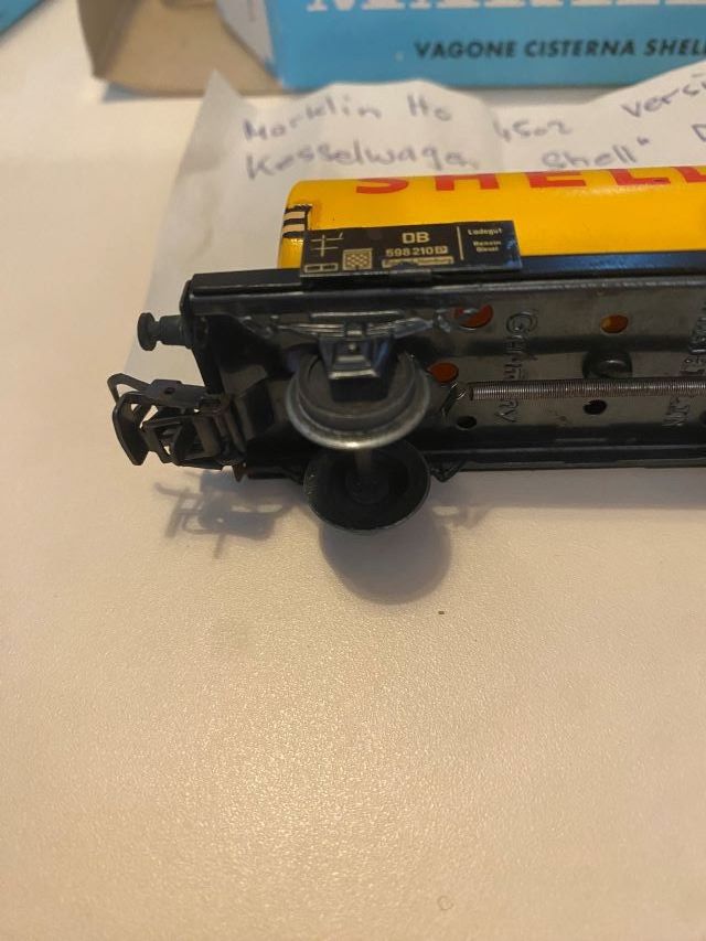 Märklin Modelleisenbahnen: Märklin 4502 Kesselwagen Shell DB Blech Version 1962 – Gebraucht aus Diessenhofen von Albin00 4