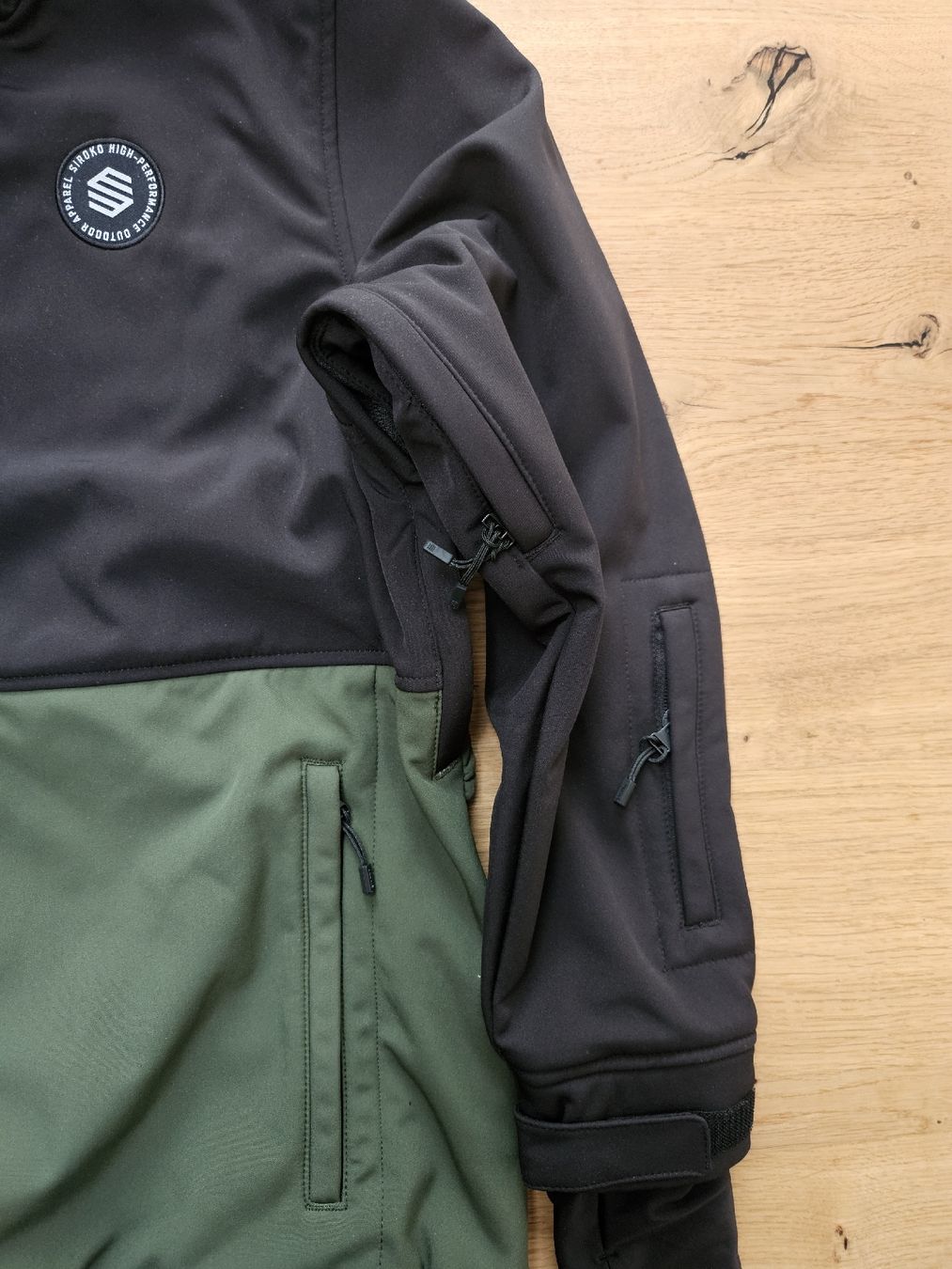 Giacche: stylischer Ski-/Snowboardpullover von Siroko – Nuovo e nell'imballaggio originale da Brunnen venduto da Sel.T. 2