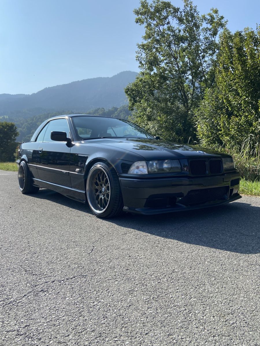 BMW Automobili: BMW E36 320i – Usato da sarnen venduto da fntic