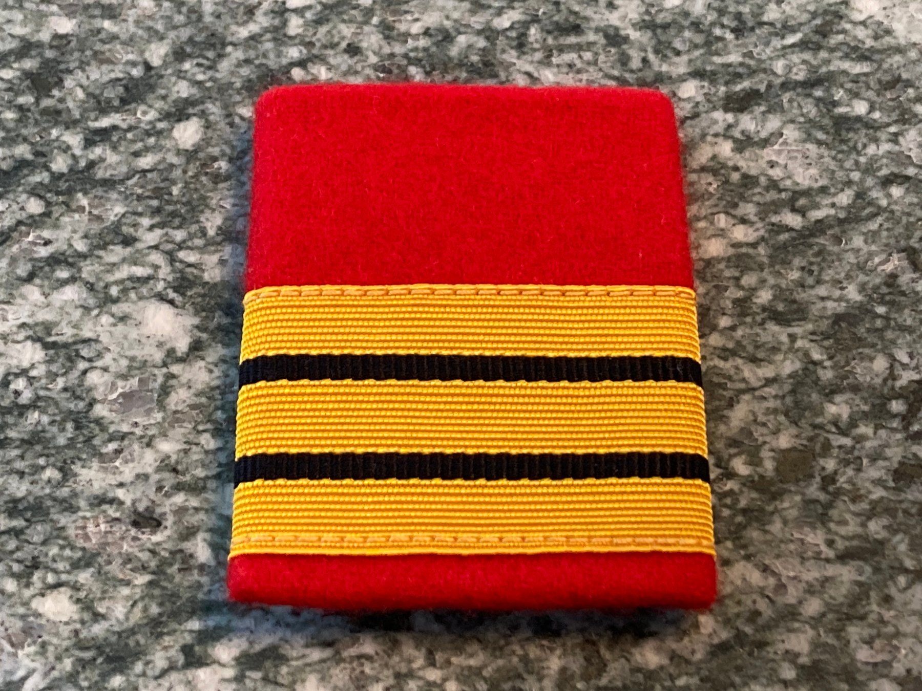 Schweizer Armee Placchette & Badge: 1 Patte Oberst der Festungstruppen - Schweizer Armee – Nuovo (secondo la descrizione) da Brütten venduto da Hst1