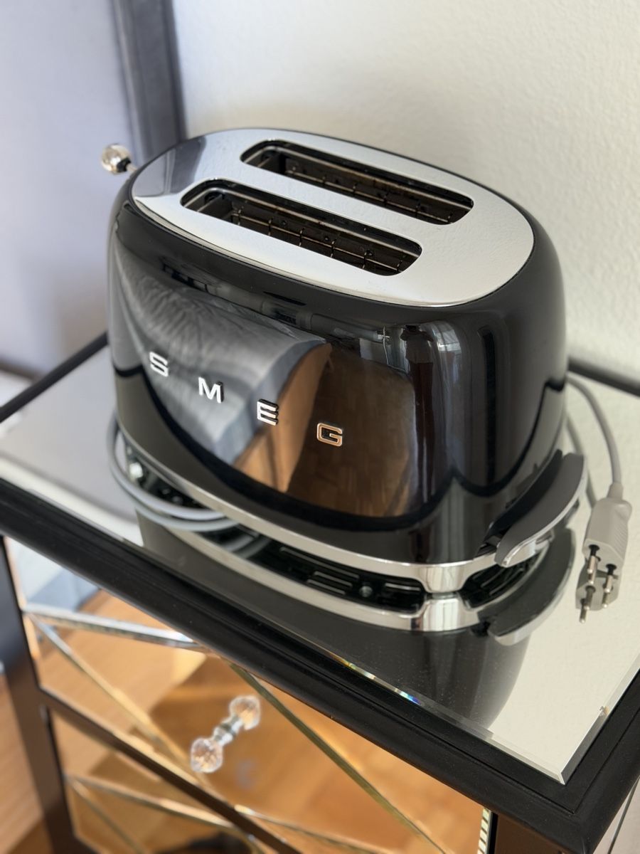 Smeg Küchengeräte: Smeg Toaster Black – Gebraucht aus Winterthur von adriana_1000 1