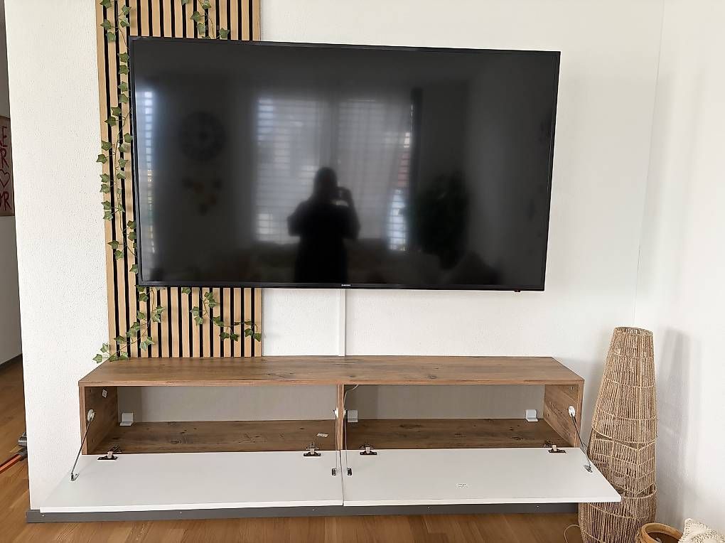 Mobili TV: Tv Möbel – Usato da Brunnen venduto da NelaTorquato 1