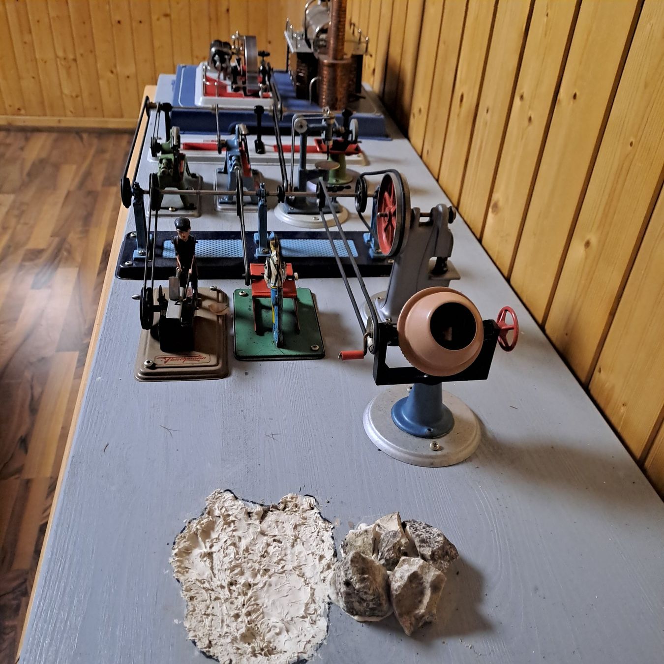 Wilesco Kit di modellismo & Modellini statici: Dampfmaschine – Usato da Laufen venduto da FredyR01 1