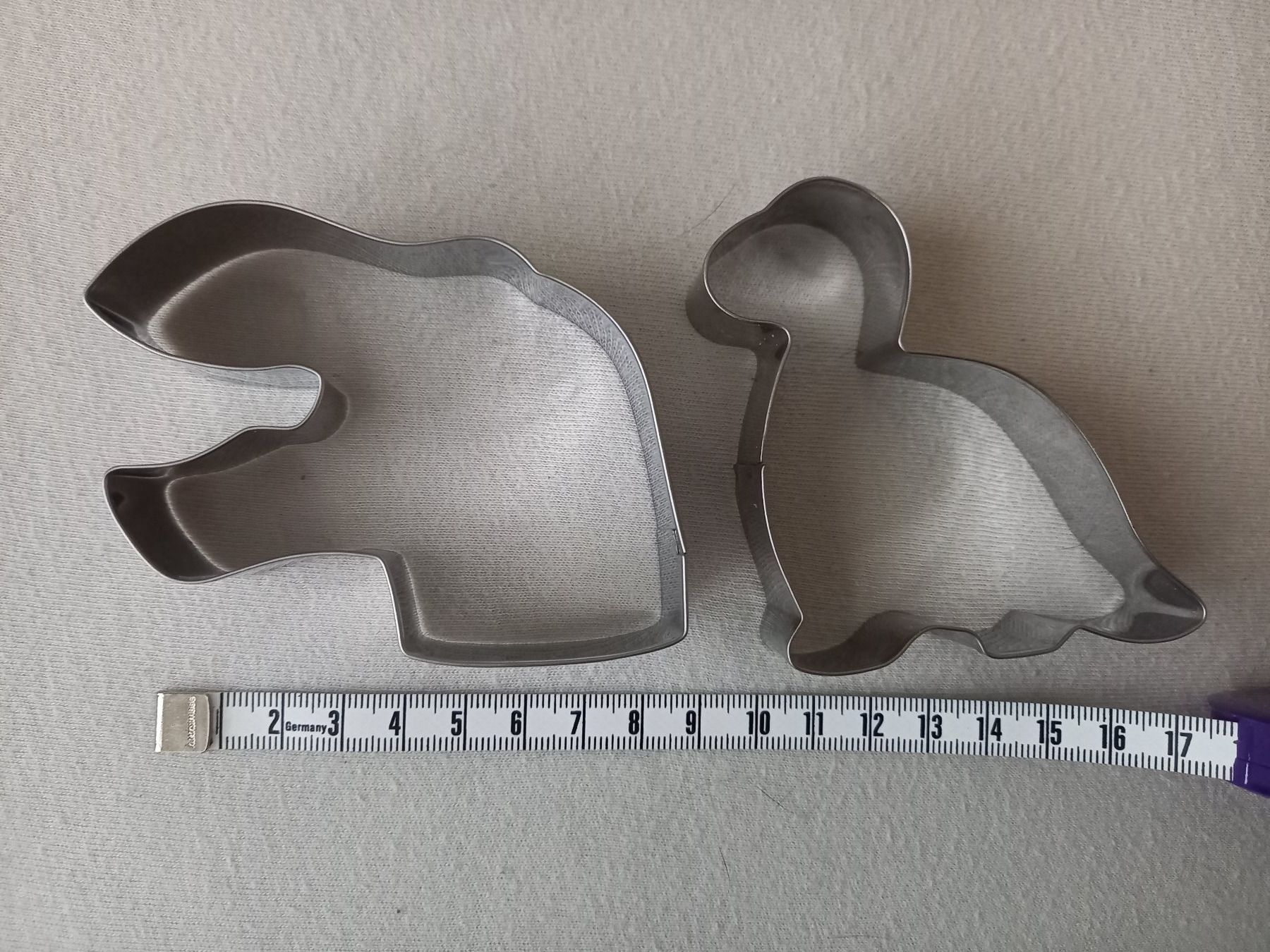Backformen: 2 Ausstecher Guetzli Keks Dinosaurier – Neu (gemäss Beschreibung) aus Unterengstringen von saraman 1