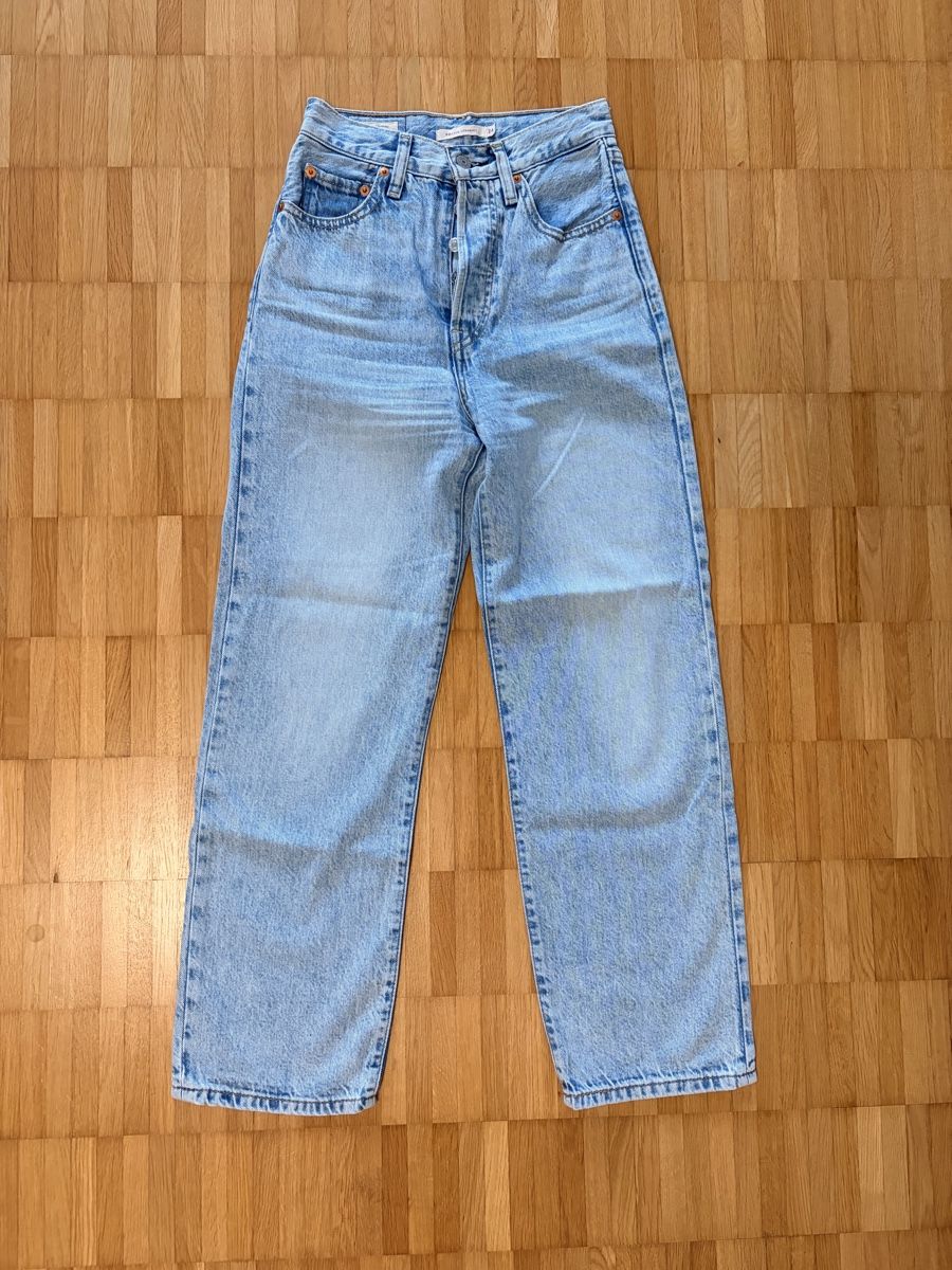 Levi's Jeans: Levis Ribcage Straight Jeans – Usato da Embrach venduto da saaaraah_
