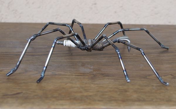 Sculture & Statue: Deko-Spinne aus Eisen CH Handarbeit – Usato da Meggen venduto da Trouvaillen