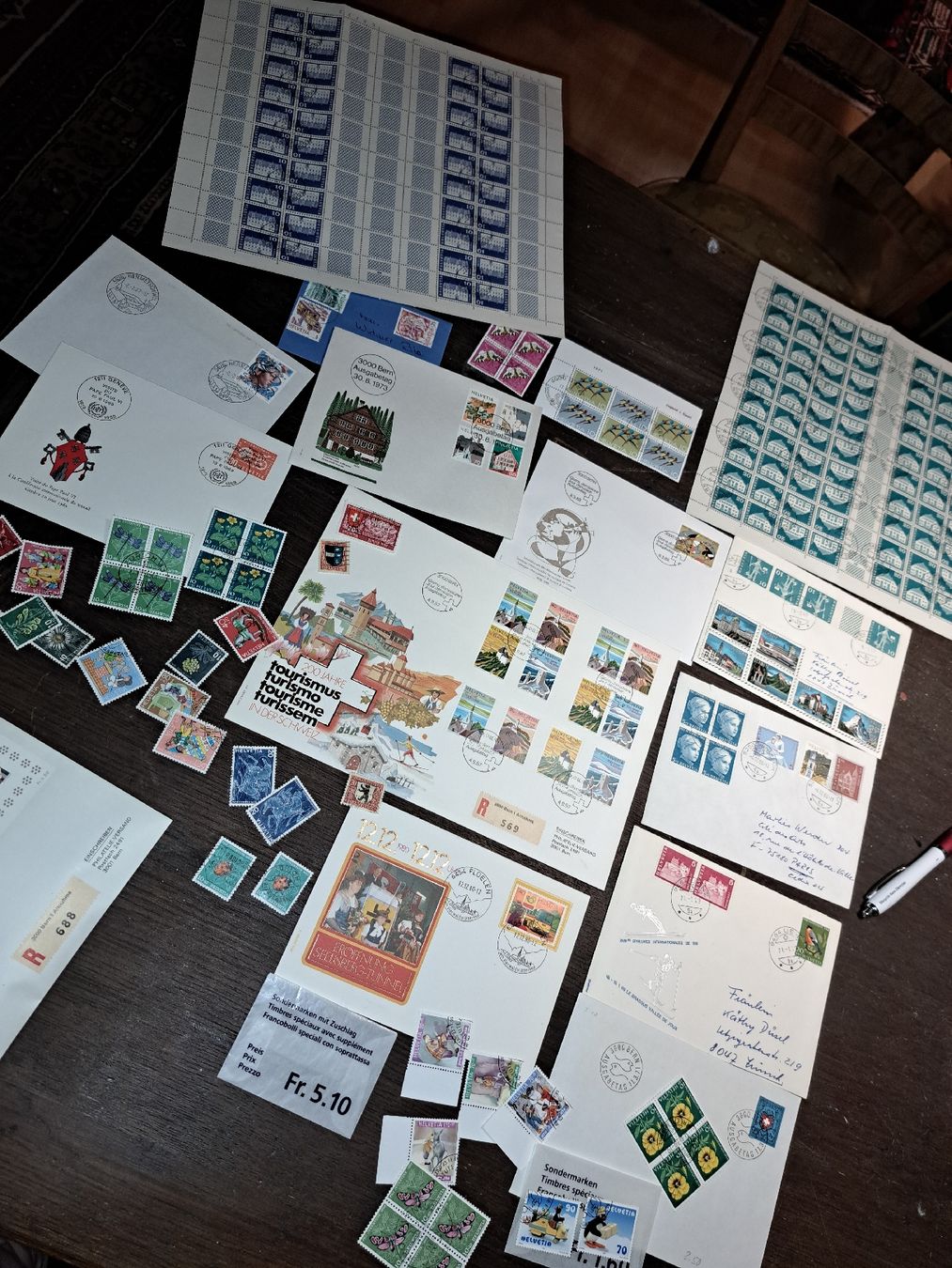 Tous les timbres: Briefmarken  Sammlung  – D'occasion à Kölliken par Upcycling-by-Mc-TAM
