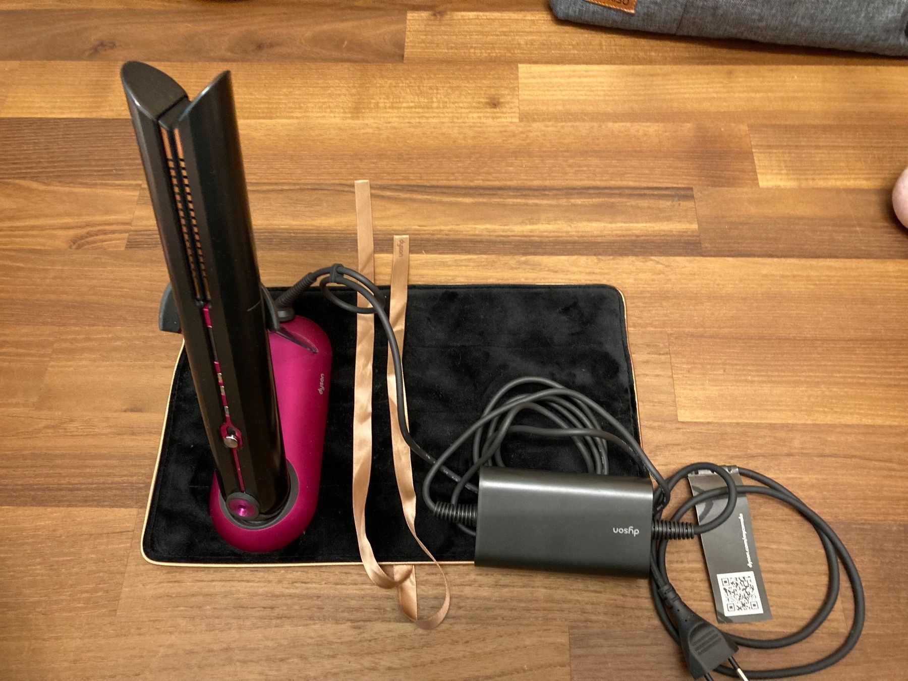Piastre & Arricciacapelli: Dyson Corrale Haarglätter Set – Nuovo (secondo la descrizione) da Kriens venduto da rabe010 1