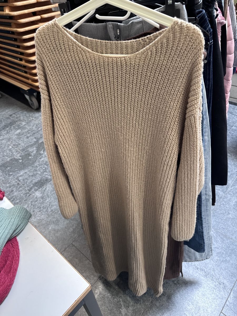 Zara Lotti di vestiti: Herbstpacket Grösse xs/s pullover jacken  – Usato da Ebikon venduto da amaxandx 1