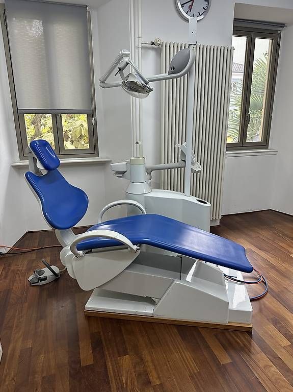 Sessel: Poltrona dentista – Gebraucht aus Tenero von jga_hv52
