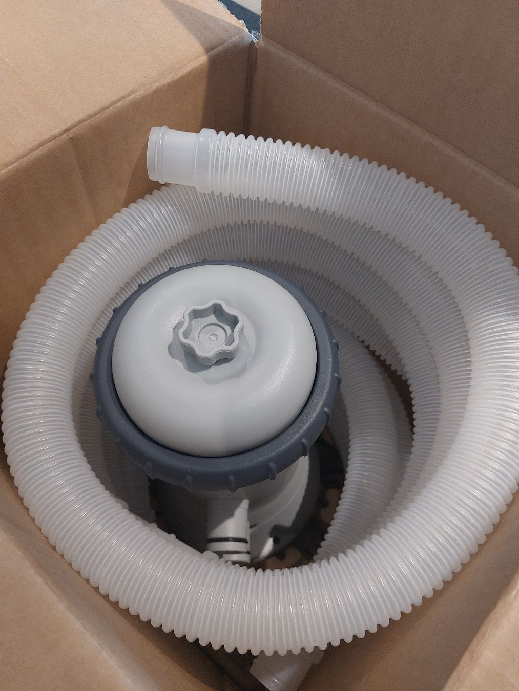 Intex Pumpen & Teile: Filterpumpe Intex C1000 – Neu (gemäss Beschreibung) aus Andwil SG von schreinermeister 4