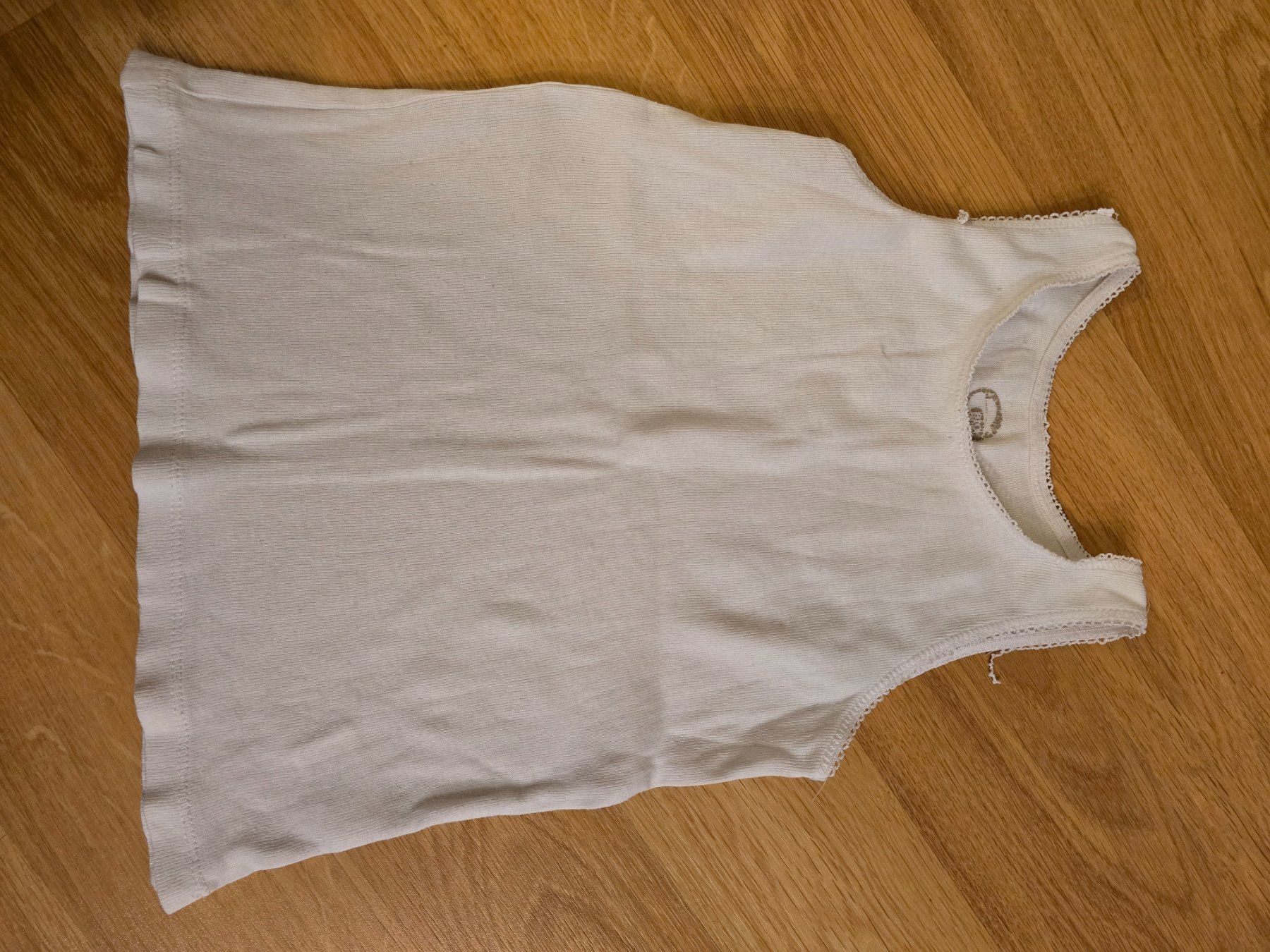 Sous-vêtements: Unterhemd Gr. 110 / 116 – D'occasion à Büttikon AG par Amineah