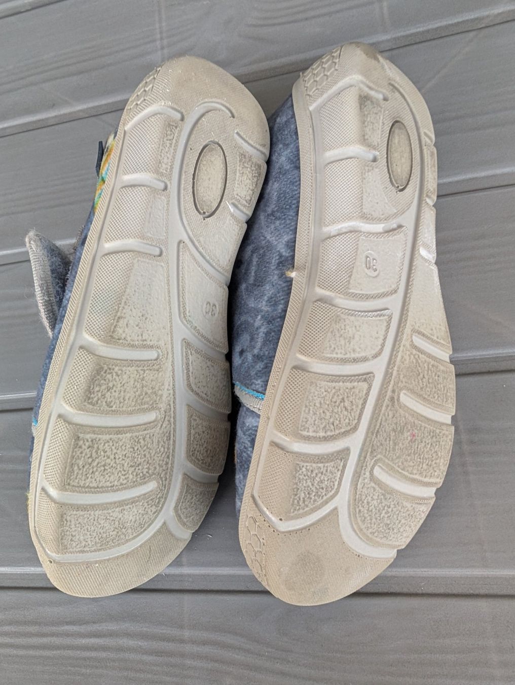 Schuhe für Jungen: Richter Hausschuhe Gr 30 – Gebraucht aus Affoltern am Albis von nyi_ph9f 1