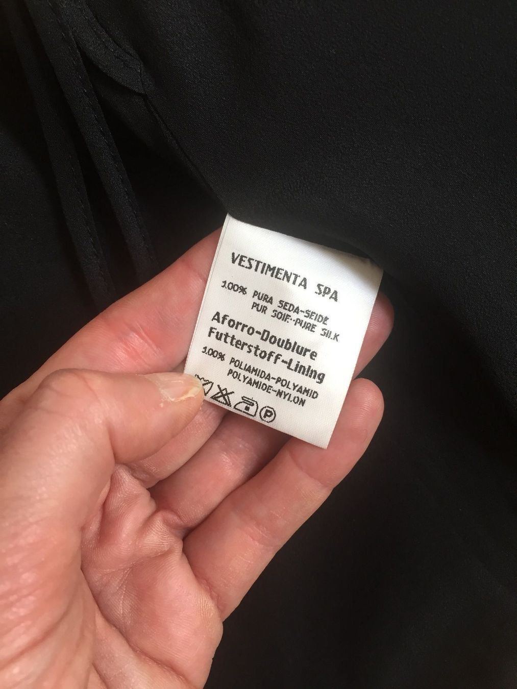 Armani Top: Top bustier Armani 100% soie. – Usato da Küssnacht am Rigi venduto da FFKA 1