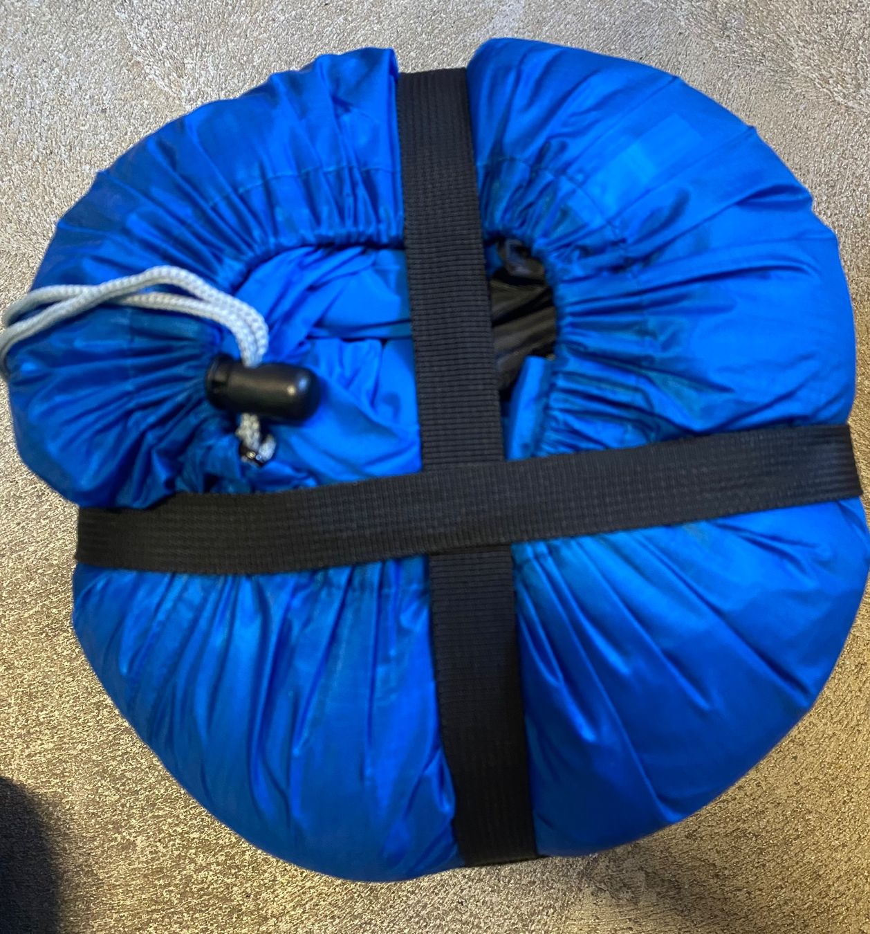 Schlafsäcke: Sac de couchage Halti Ultra 25M – Neu und originalverpackt aus Orbe von D-stockFactory-Orbe 2