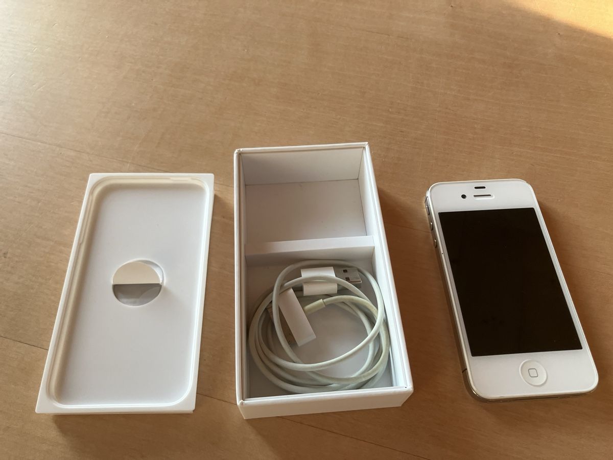 Apple Portables: iPhone 4 S – D'occasion à Heimiswil par retowidmer 2