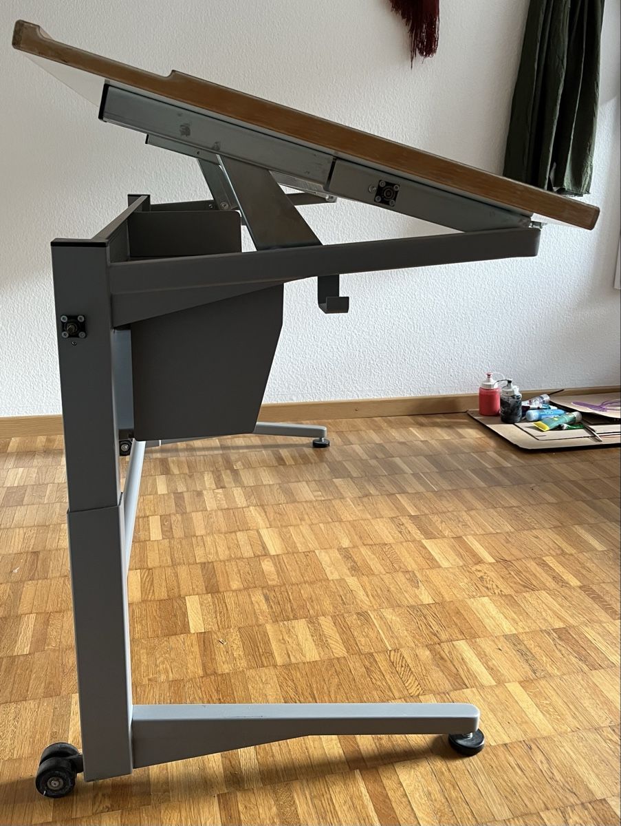 Schreibtische: Schreibtisch mit Kippfunktion – Gebraucht aus Greifensee von Steini777 2