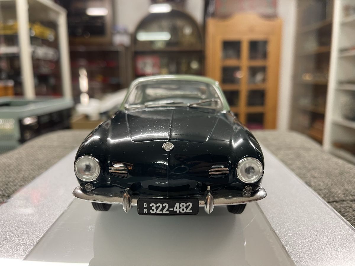 Solido Modellautos: VW Karmann Ghia Coupe Modellauto 1:18 1957 – Gebraucht aus Siebnen von speedy63 2
