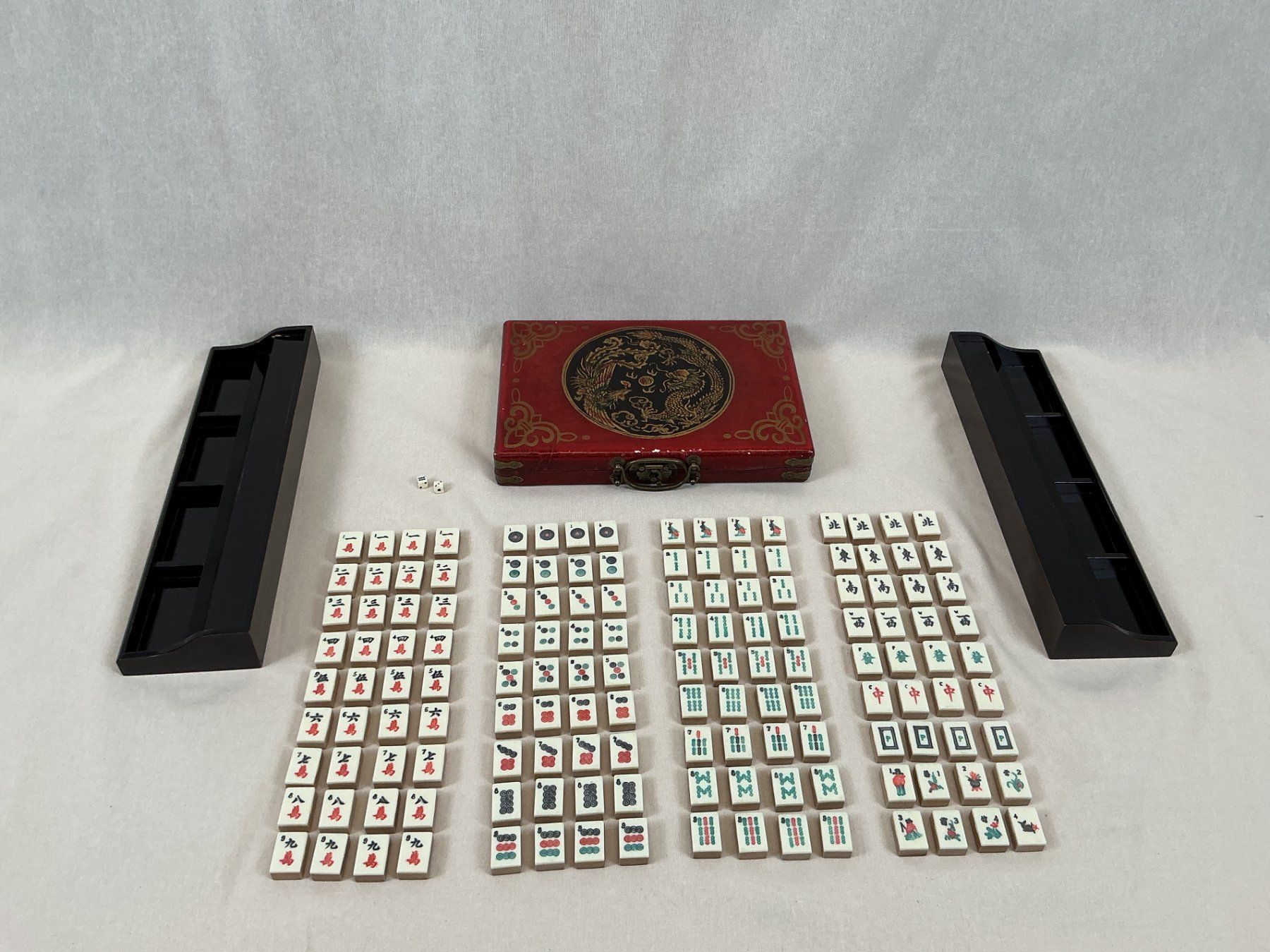 Spiele: MAHJONG Spiel-Set – Gebraucht aus Richterswil von Restwert_Richterswil