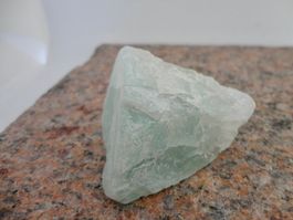 Fluorit roh Heilstein