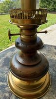 Alte Lampe Messing Holz guter Zustand funktionsfhig