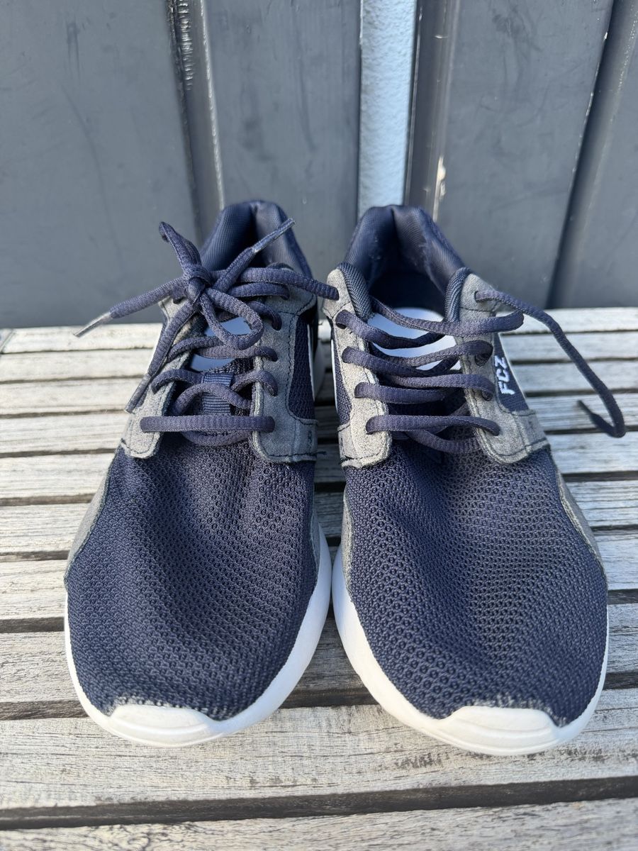 Nike Herrenschuhe: FCZ Nike Shoe 40 Roshe Run – Gebraucht aus Zürich von chi_9dfb 1