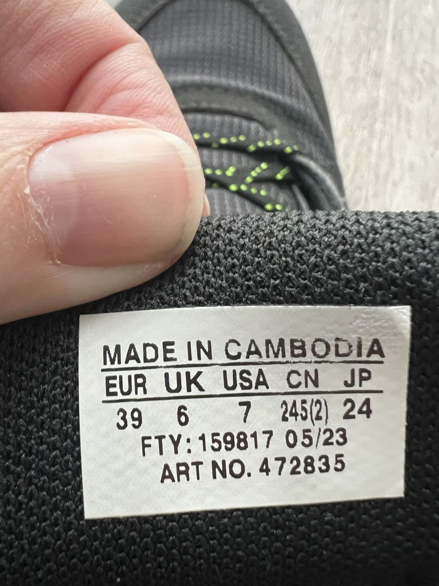 Salomon Scarpe per ragazzi: Salomon - chaussures - taille 39 – Usato da Ste-Croix venduto da Caramel31 5