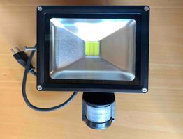 LED Flutlicht 20W mit Bewegungsmelder NORDRIDE