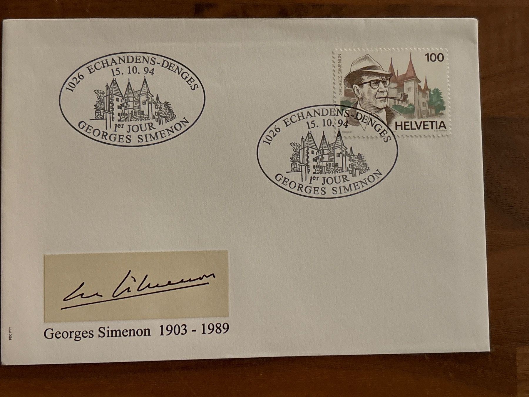 Tous les timbres: Siménon signierter Umschlag 1994 Echandens-Denges – Neuf avec emballage d'origine à Zürich par engebrunau