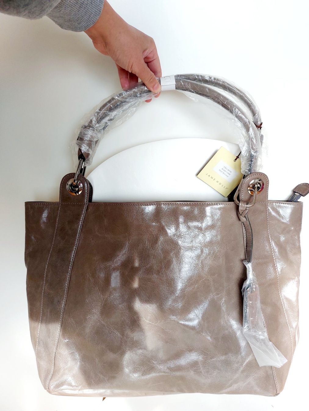 Taschen für Damen: Handtasche Jane Holli neuwertig – Neu (gemäss Beschreibung) aus Horgen von zur_jq85