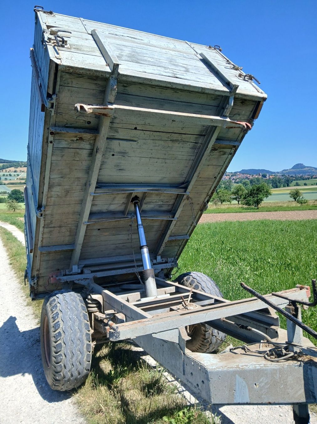 Autoribaltabili: Kipper/landw. Anhänger – Usato da Barzheim venduto da milchfarm01 2