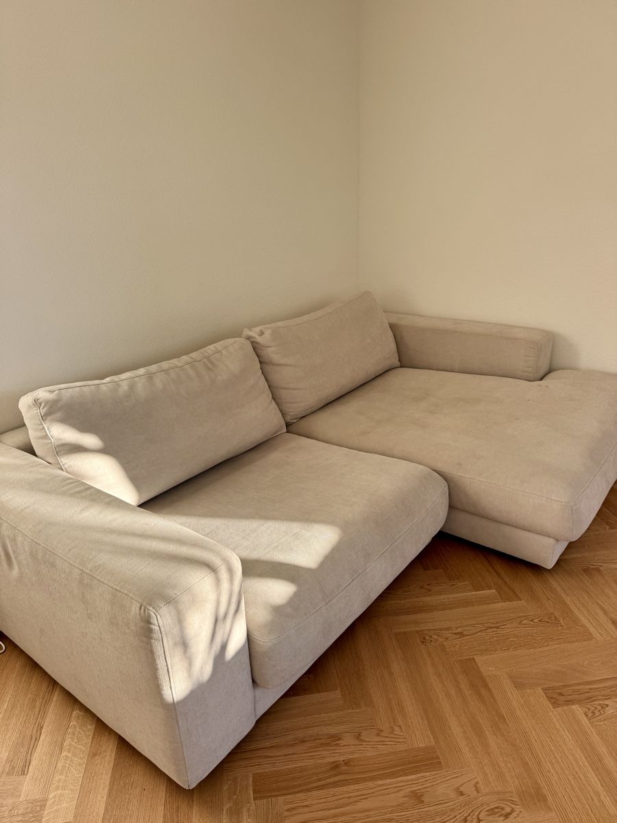 Sofas: Grosses Ecksofa hellbeige (gebrauchter Zustand) – Gebraucht aus Zürich von mcortesi 1