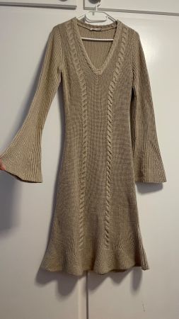 Guess Kleid aus Wolle. Grösse 38